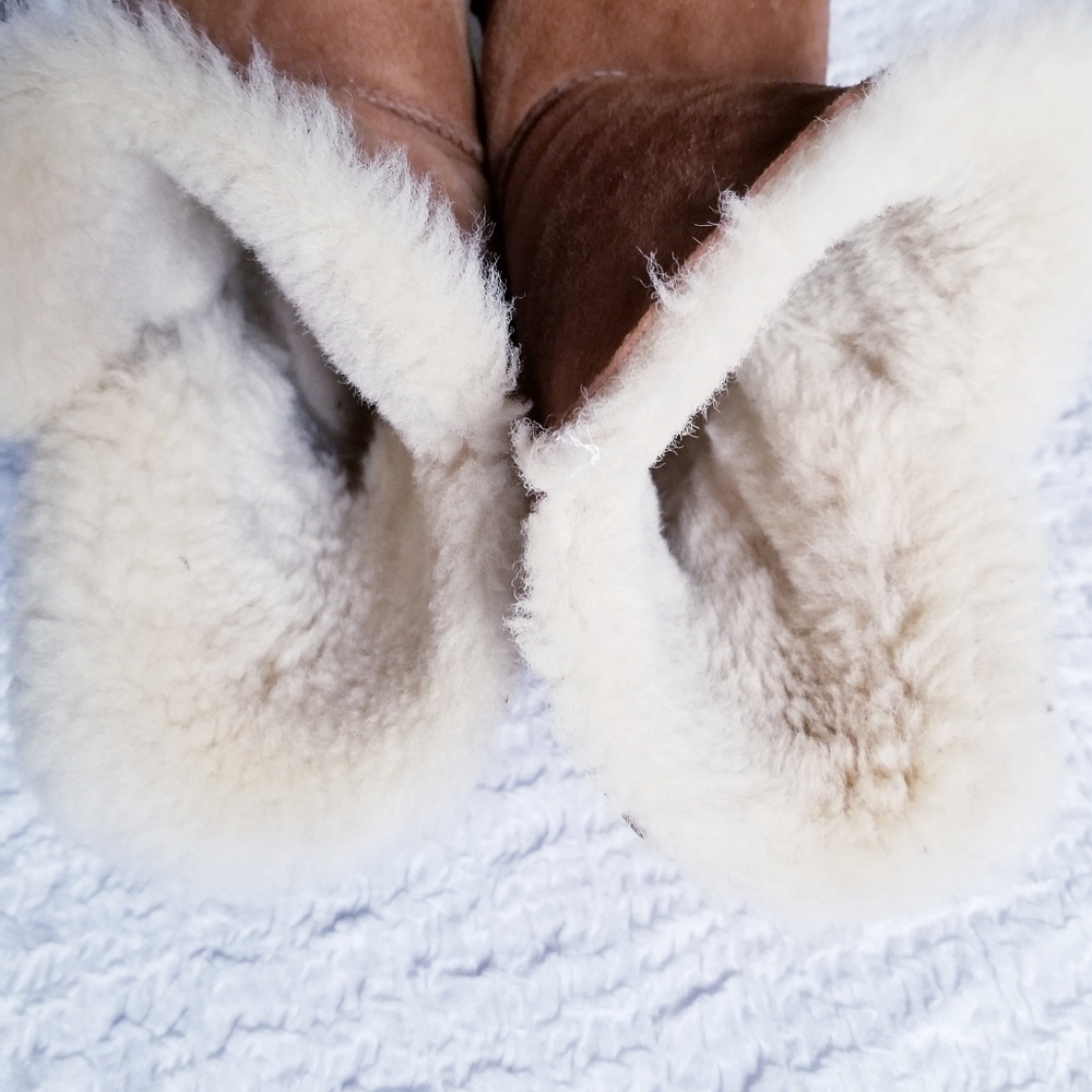 Classic Bailey Button Ugg Boots - image 7